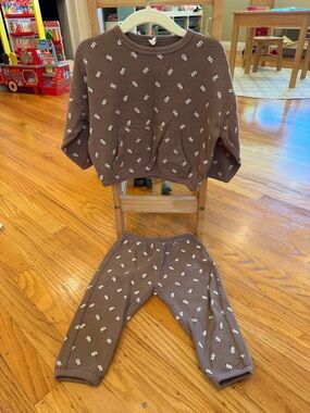 Quincy Mae Brown Kids Matching Set with White Floral Print